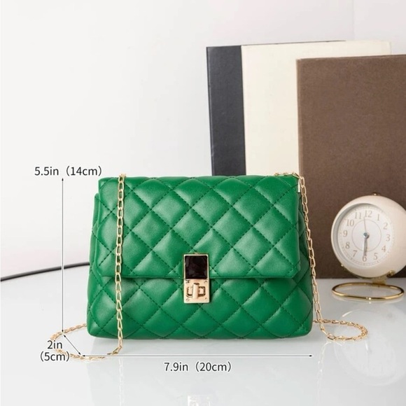 ⚠️Clearance Green Quilted Square Crossbody Bag - Picture 5 of 7